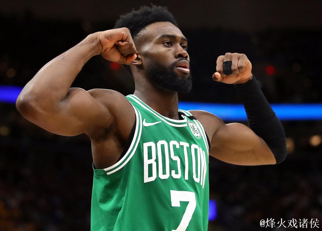 杰伦-布朗:我在精神和心态层面需要改进,要为球队付出更多 杰伦-布朗:我在精神和心态层面需要改进,要为球队付出更多