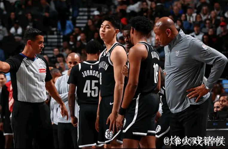 篮网9人得分上双大胜雄鹿45分，追平队史单场得分上双纪录