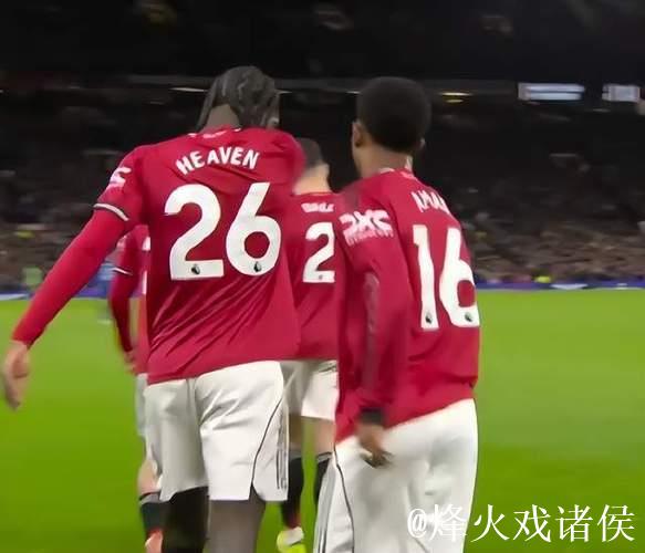 4-4!曼联主场又丢分:近7轮仅2胜+差切尔西2分,争四乱成一锅粥 4-4!曼联主场又丢分:近7轮仅2胜+差切尔西2分,争四乱成一锅粥